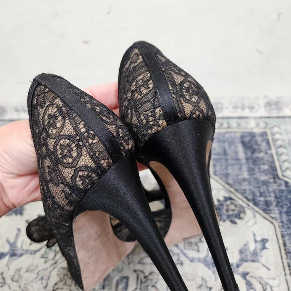 Valentino Garavani Satin Lace Heels - Picture 7 of 13